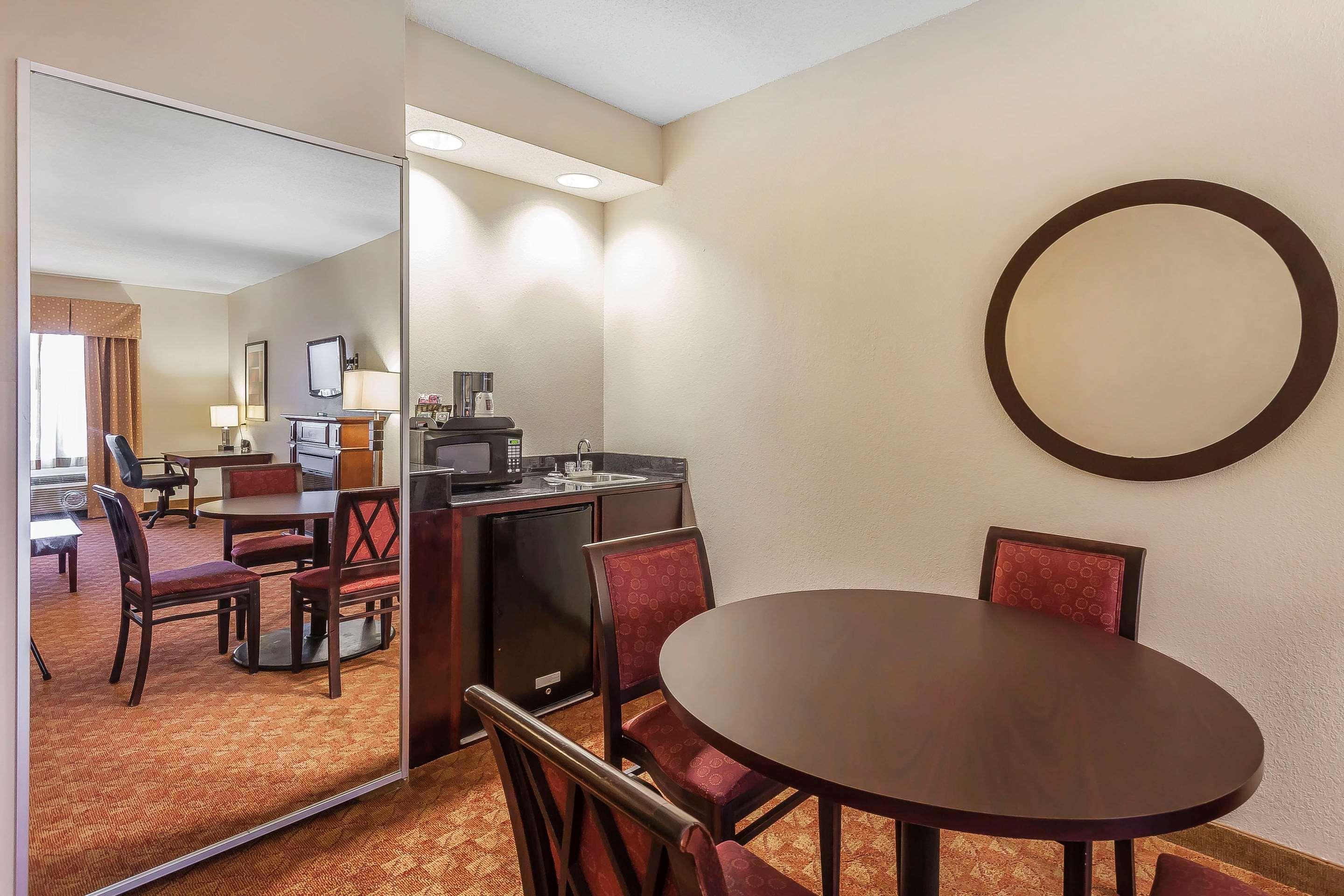 Comfort Suites Suffolk - Chesapeake Buitenkant foto