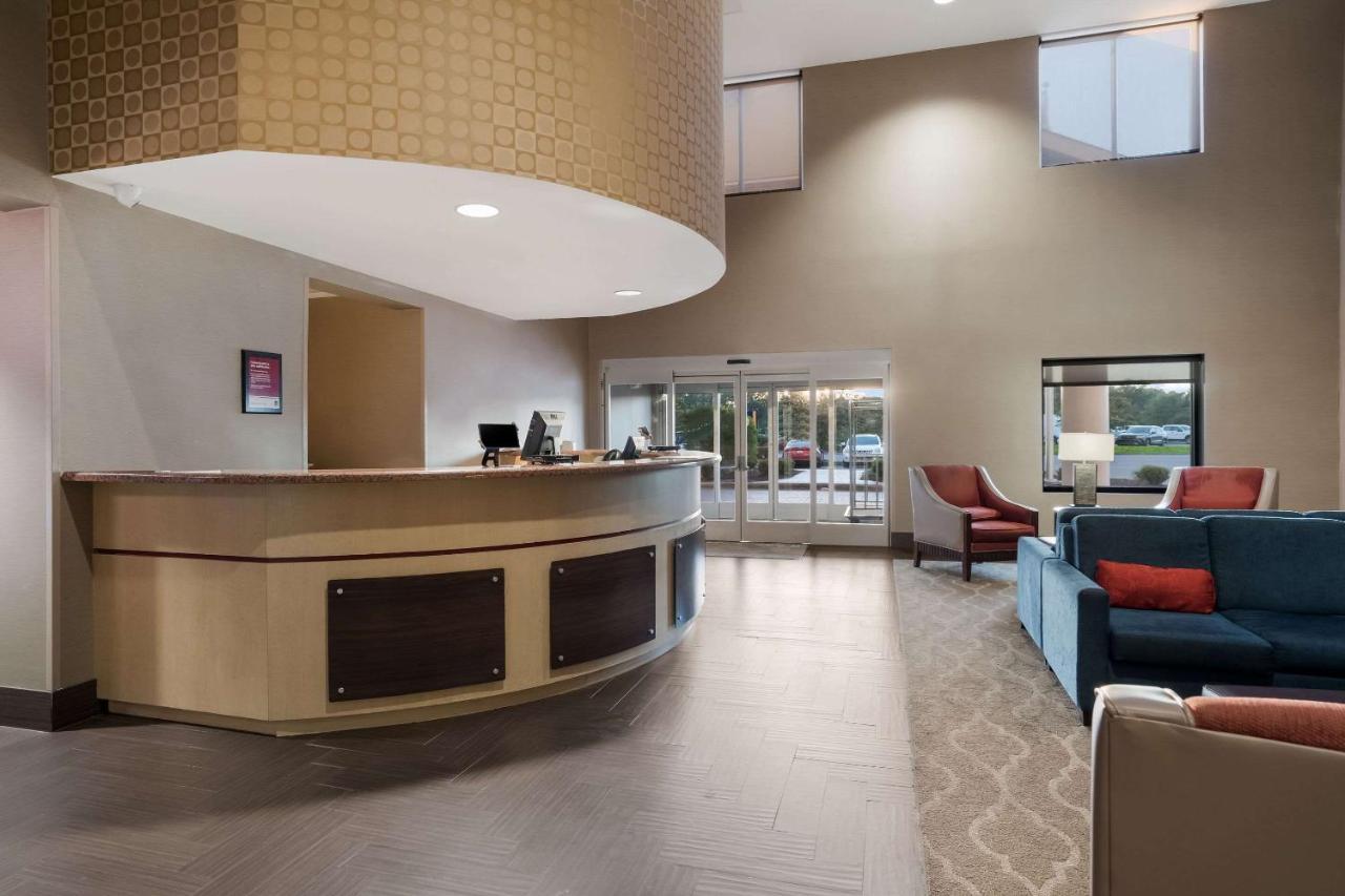 Comfort Suites Suffolk - Chesapeake Buitenkant foto