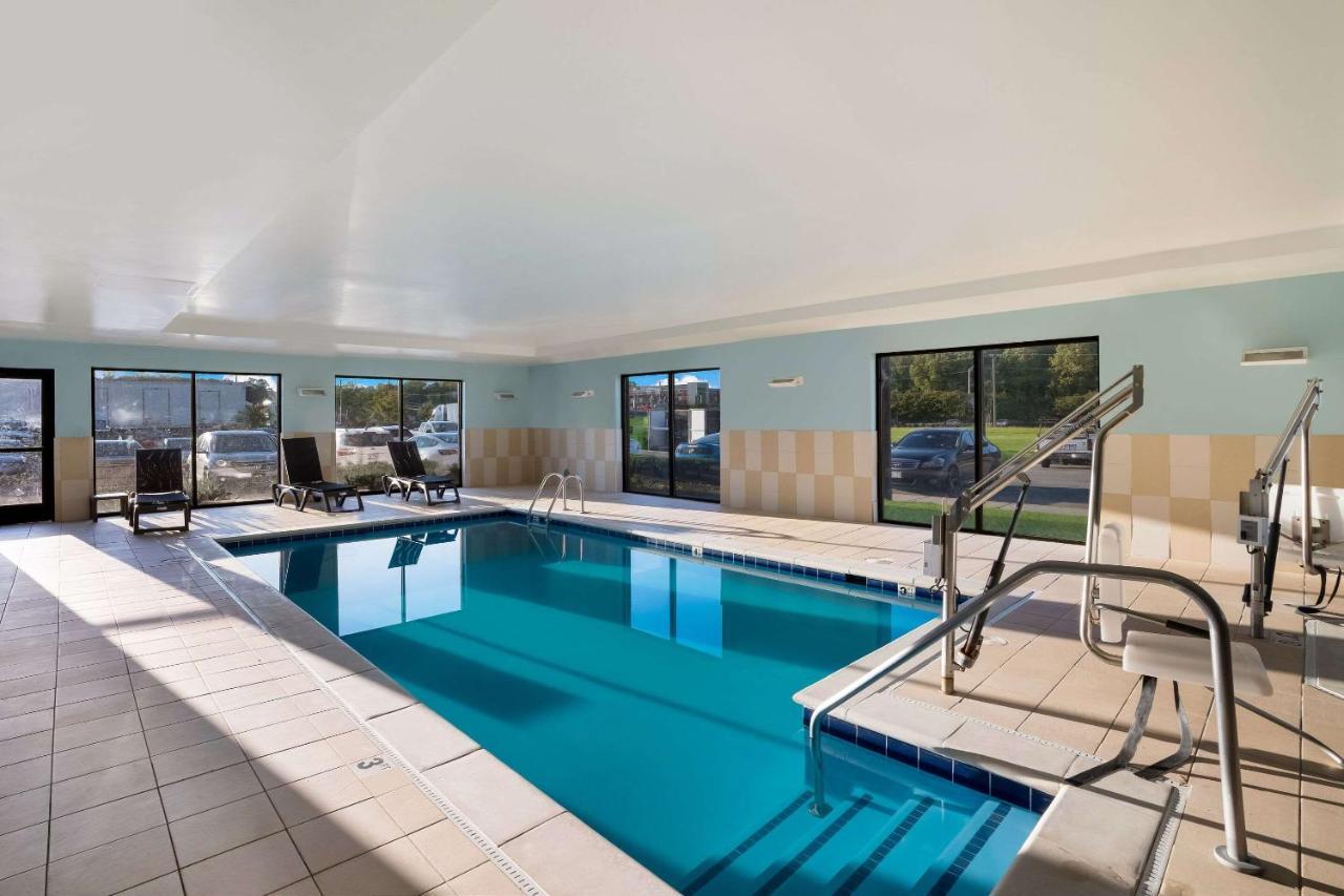 Comfort Suites Suffolk - Chesapeake Buitenkant foto