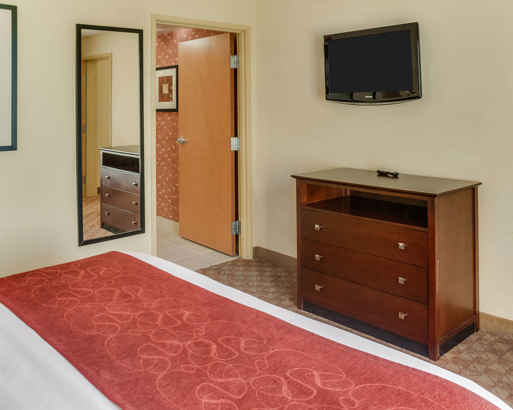 Comfort Suites Suffolk - Chesapeake Buitenkant foto
