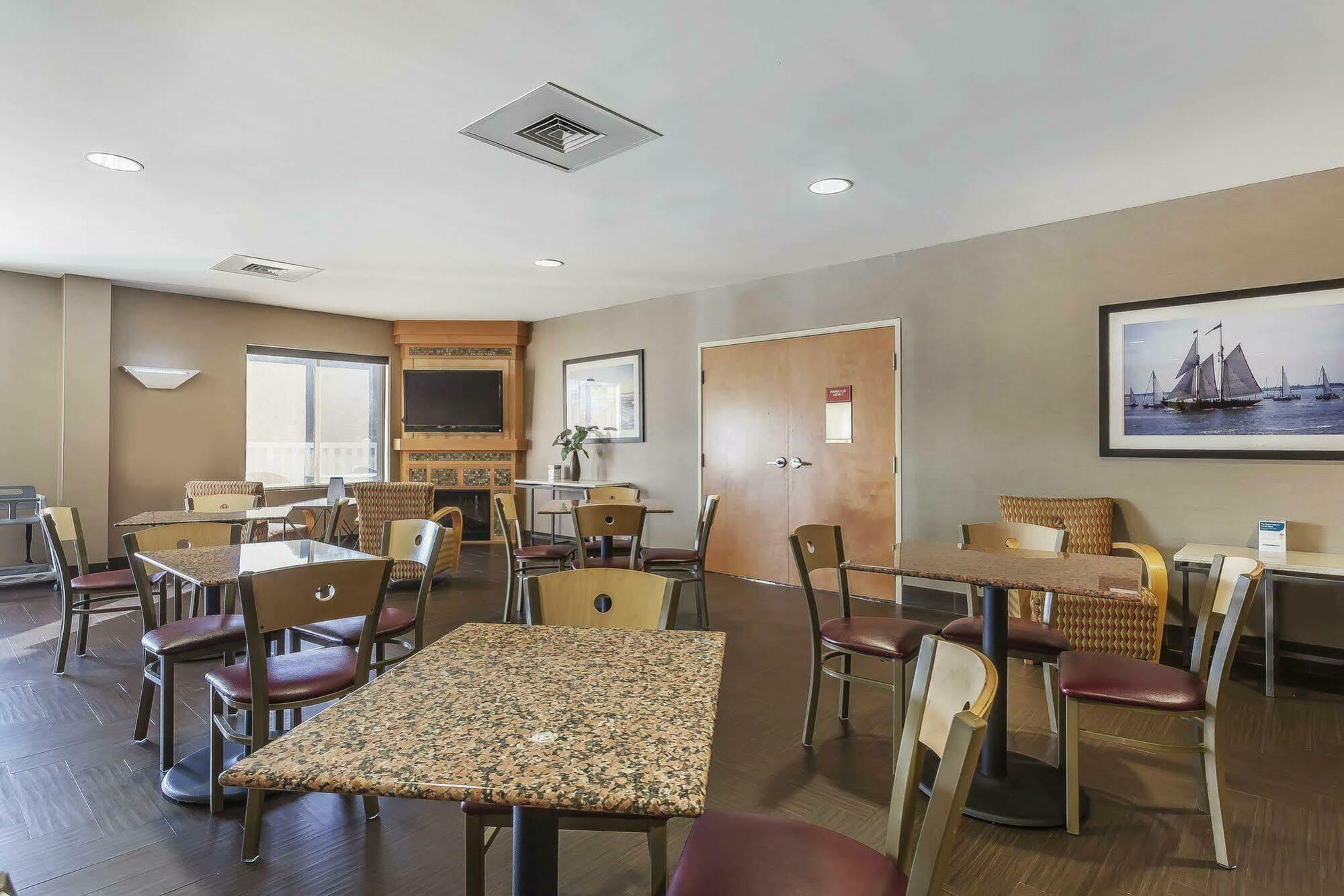 Comfort Suites Suffolk - Chesapeake Buitenkant foto